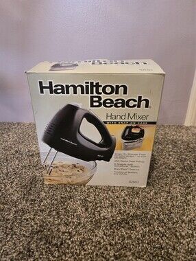 NWT Hamilton Beach Black Hand Mixer with Snap-On Case Graphic Box